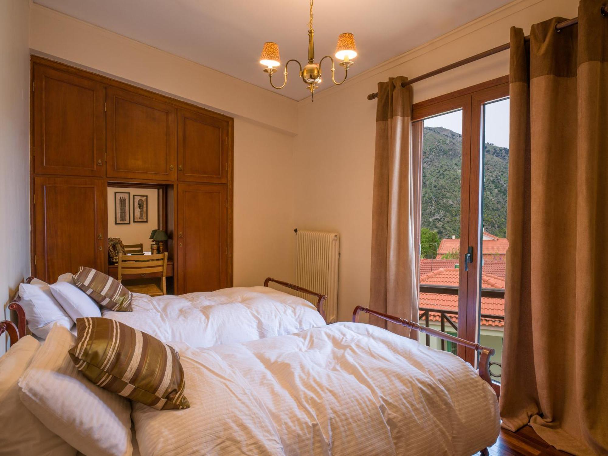 Traditional Luxury Villa ARMONIA Aigio Esterno foto